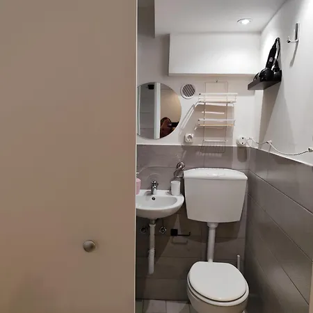 Gasthuis Opera Prima 28 4*