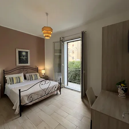 Guest house Opera Prima 28 4*