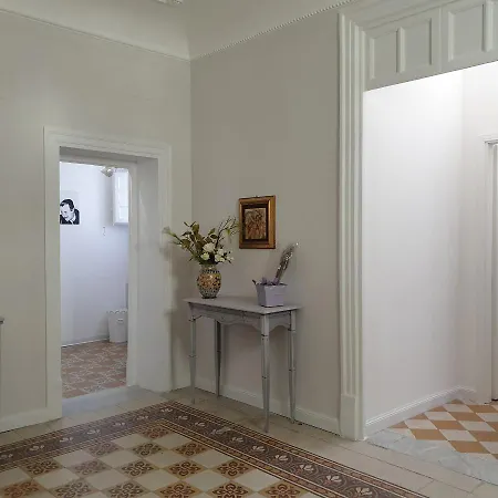 Opera Prima 28 *