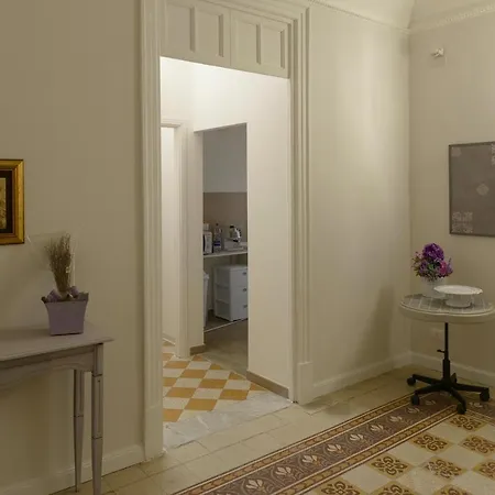 Opera Prima 28 Gasthuis Palermo