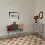 Guest house Opera Prima 28 3*