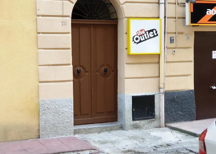 בית הארחה Opera Prima 28 4*